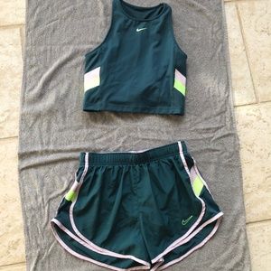 Nike pro color block running kit - small